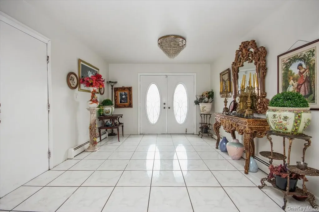 23 Peach Terrace Newburgh NY 12550