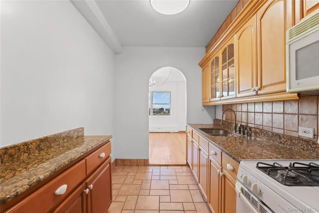 8 Fordham Hill Oval Bronx NY 10468
