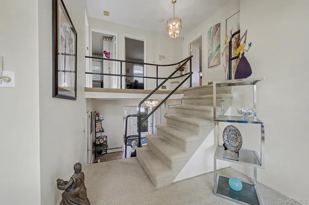 111 Shinbone Lane Commack NY 11725