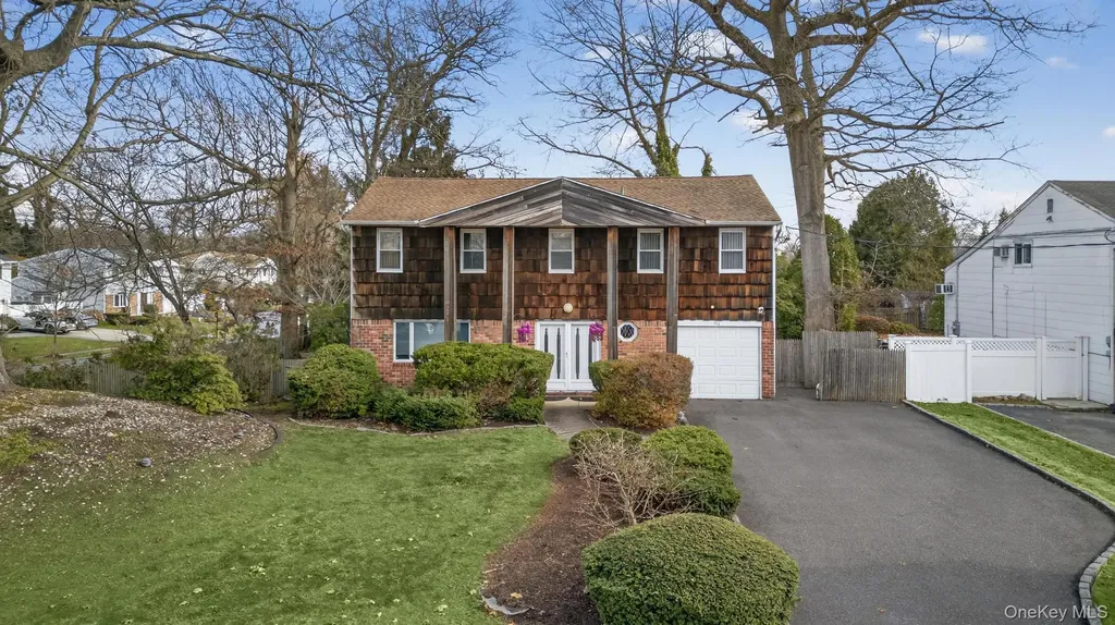 111 Shinbone Lane Commack NY 11725