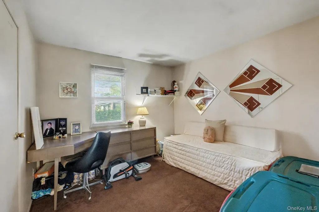 111 Shinbone Lane Commack NY 11725