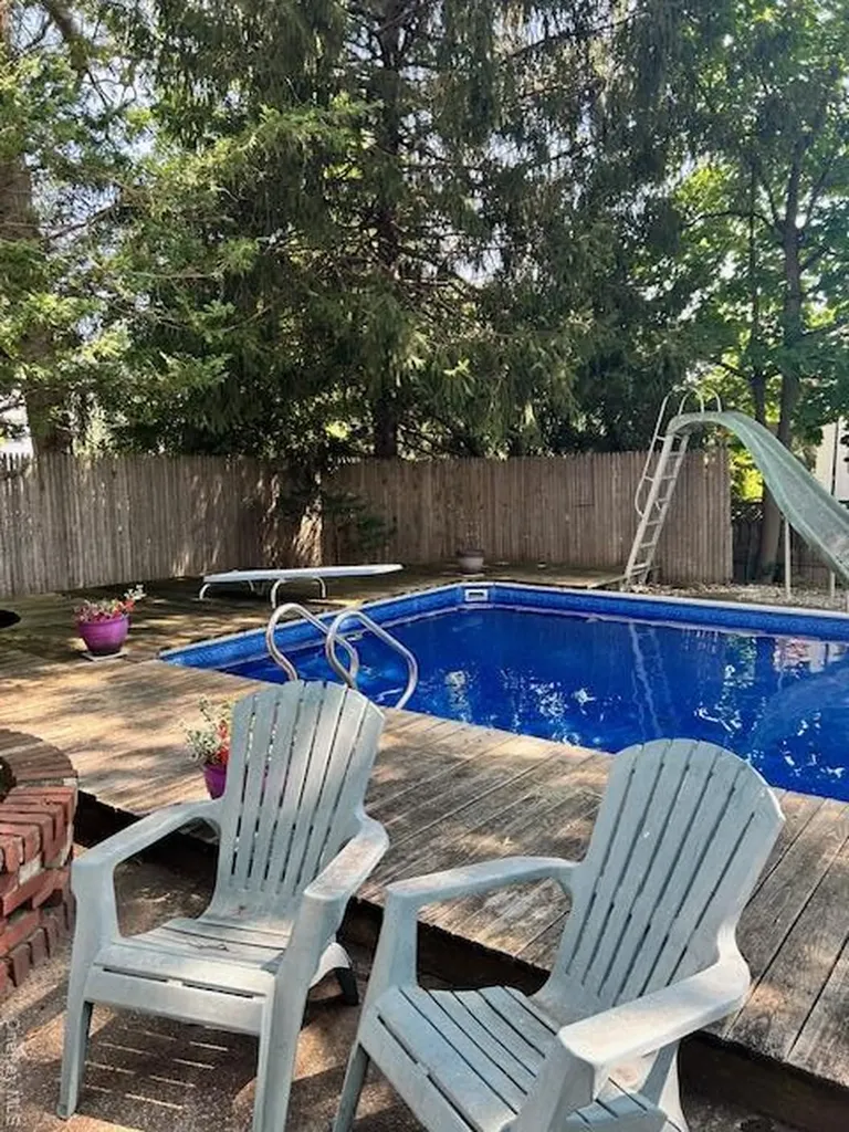 111 Shinbone Lane Commack NY 11725