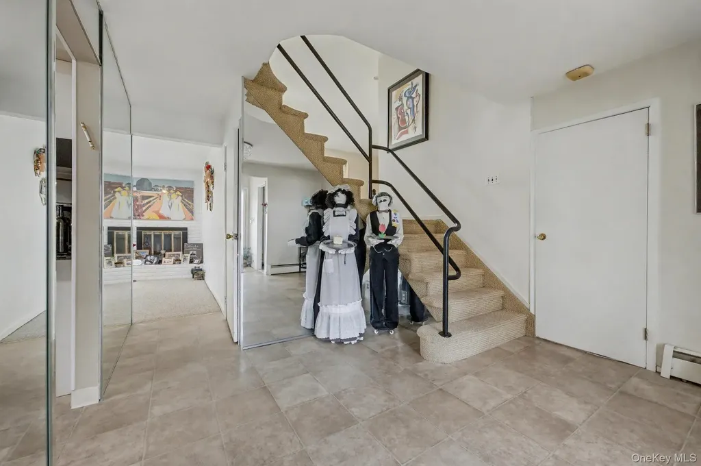 111 Shinbone Lane Commack NY 11725