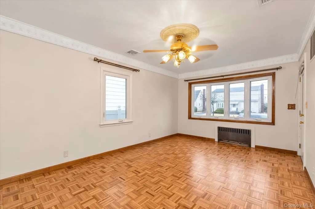 203 Pershing Parkway Mineola NY 11501