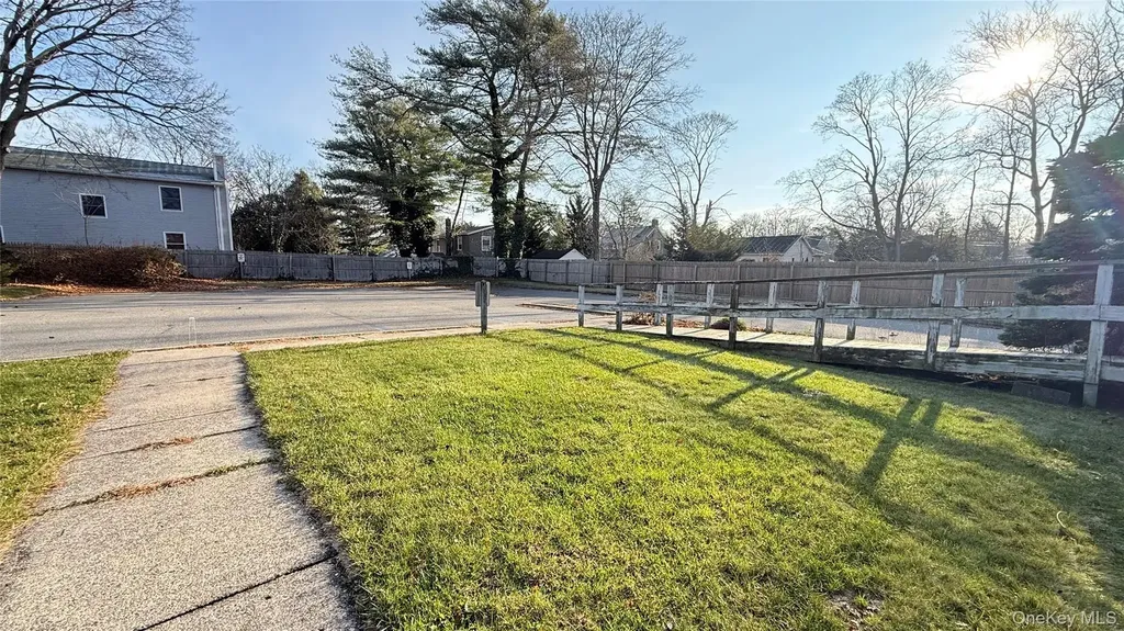 982 Roanoke Avenue Riverhead NY 11901