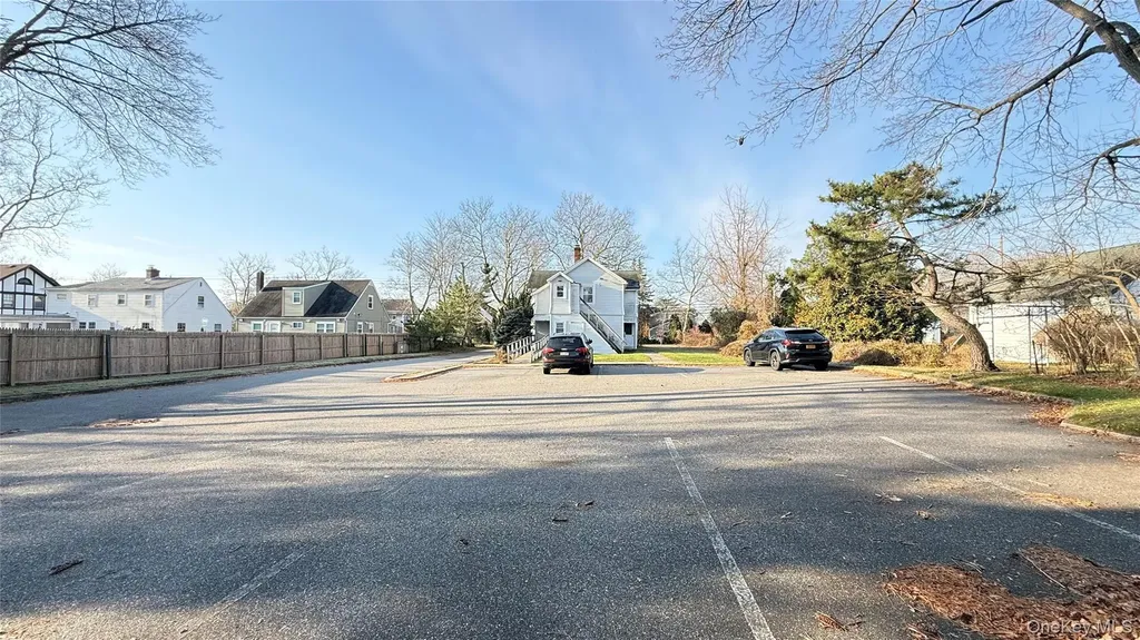 982 Roanoke Avenue Riverhead NY 11901