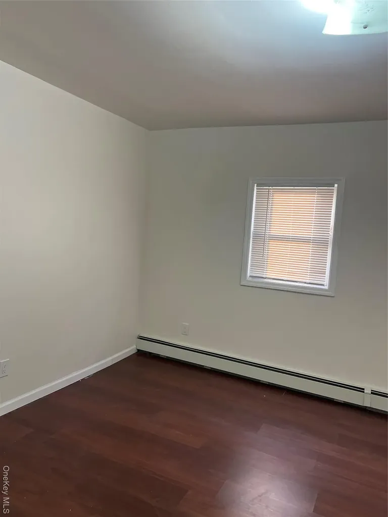 Westbury NY 11590