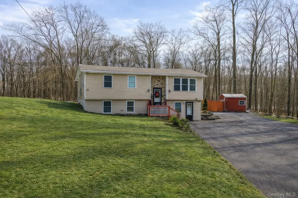 171 High Barney Road Middletown NY 10940
