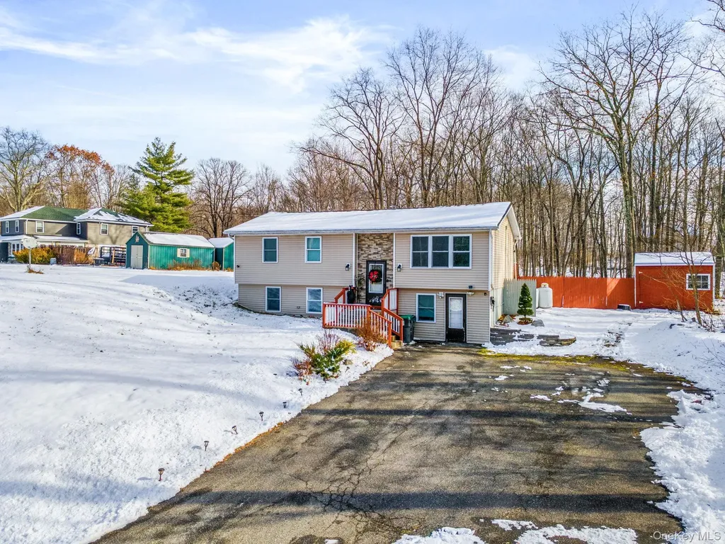 171 High Barney Road Middletown NY 10940