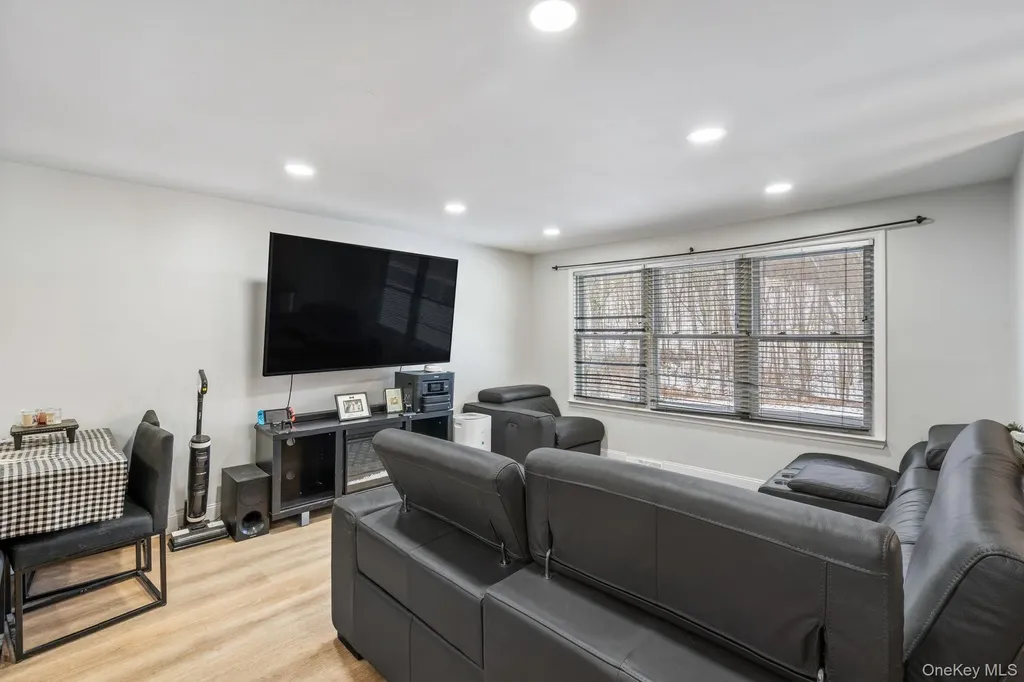 171 High Barney Road Middletown NY 10940