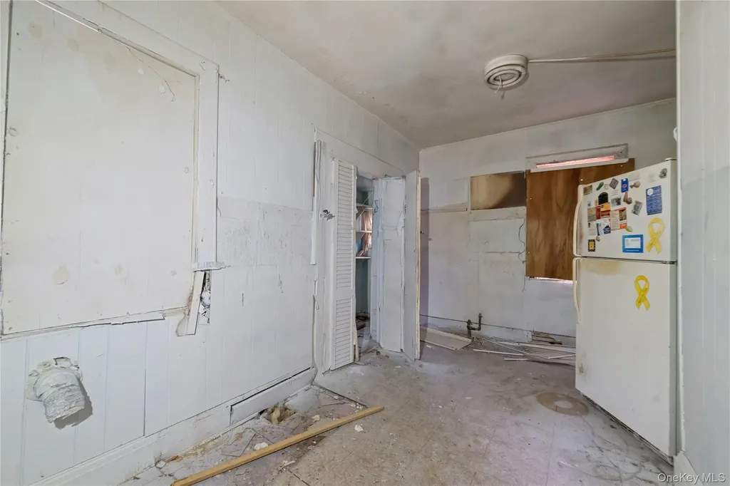 188 Woodside Avenue Freeport NY 11520