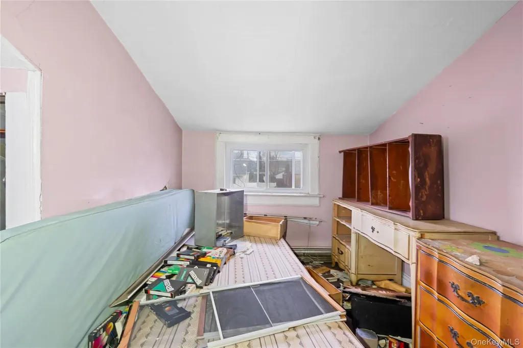 188 Woodside Avenue Freeport NY 11520