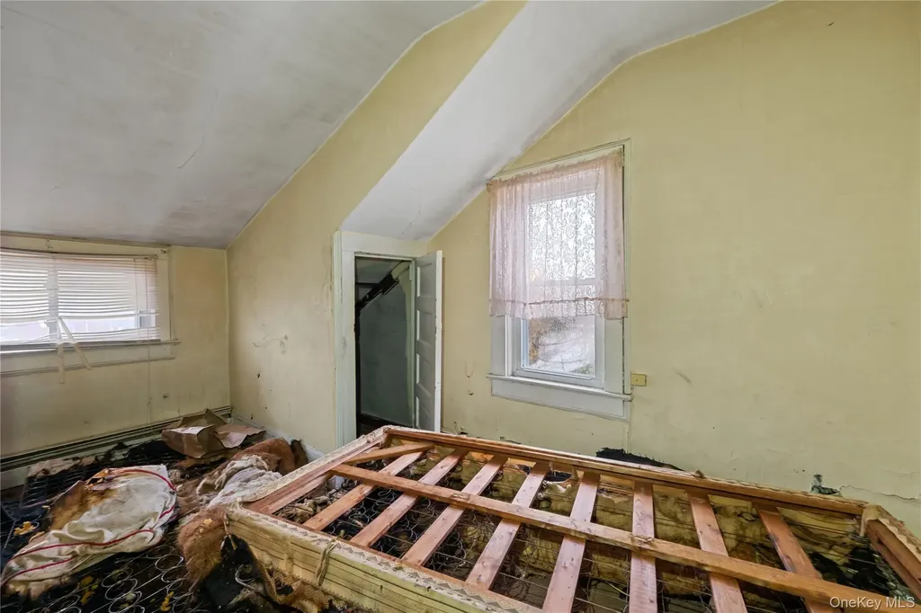 188 Woodside Avenue Freeport NY 11520