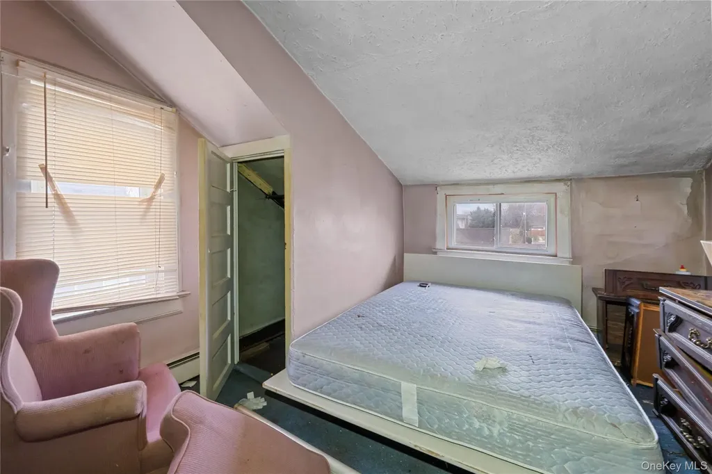 188 Woodside Avenue Freeport NY 11520