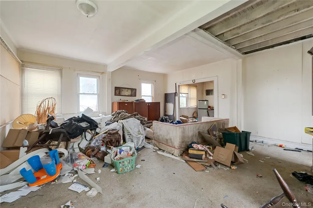 188 Woodside Avenue Freeport NY 11520