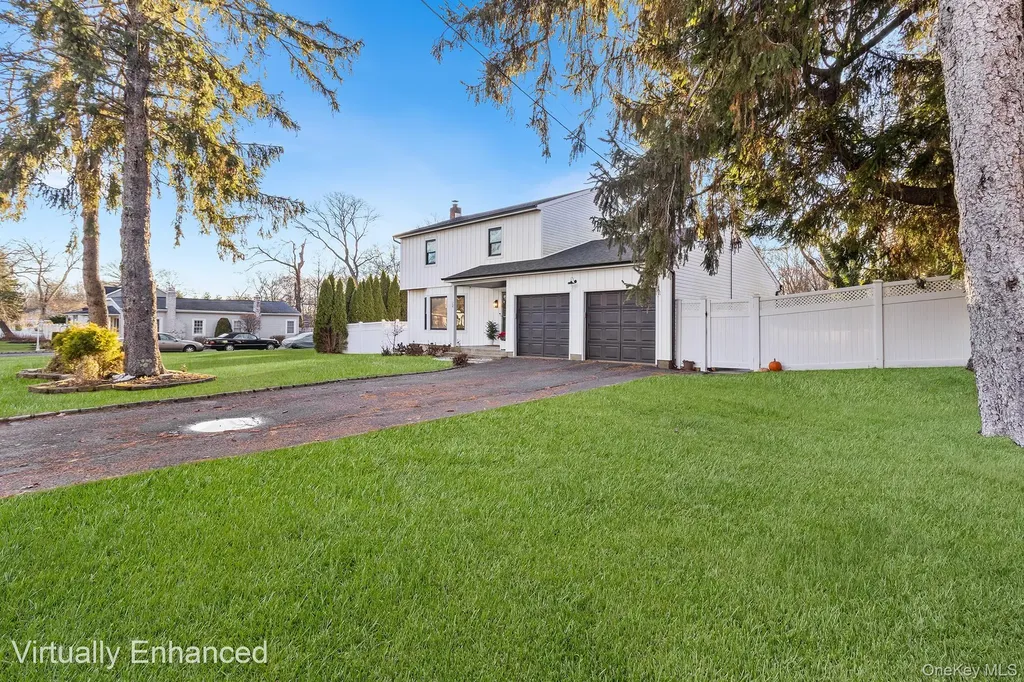 24 Parkside Avenue Miller Place NY 11764