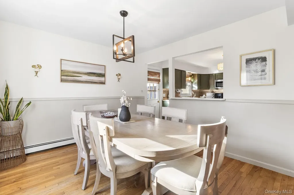 24 Parkside Avenue Miller Place NY 11764