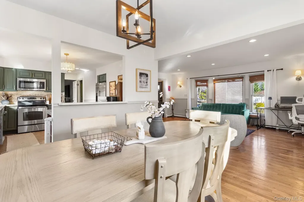 24 Parkside Avenue Miller Place NY 11764