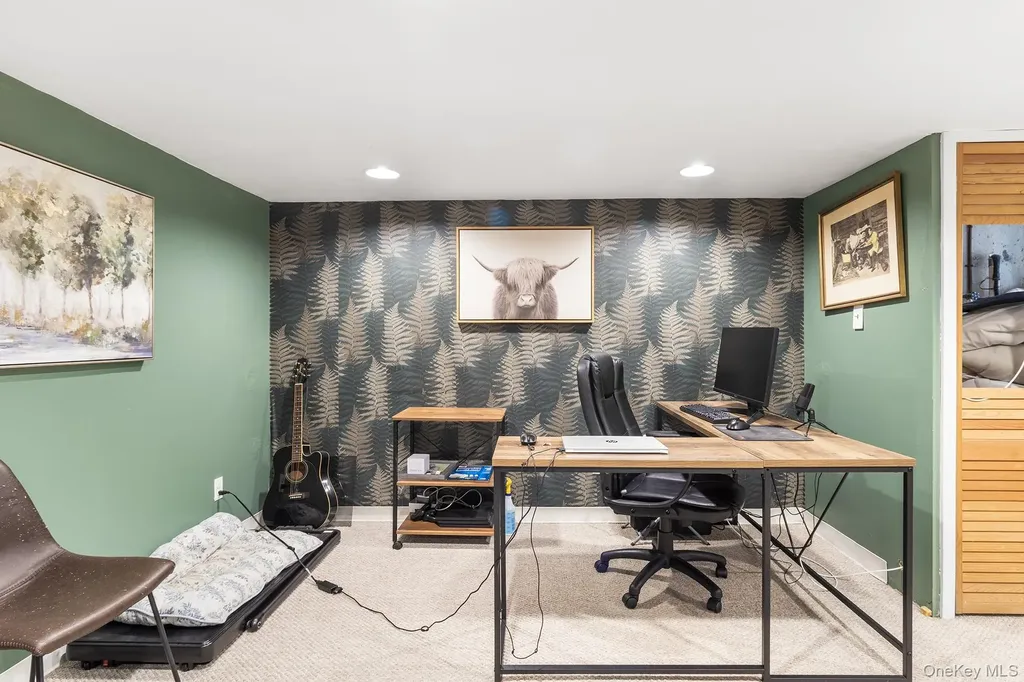 24 Parkside Avenue Miller Place NY 11764