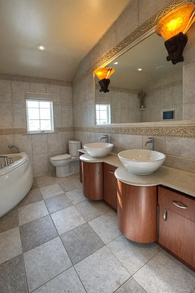 15823 92nd Street Howard Beach NY 11414
