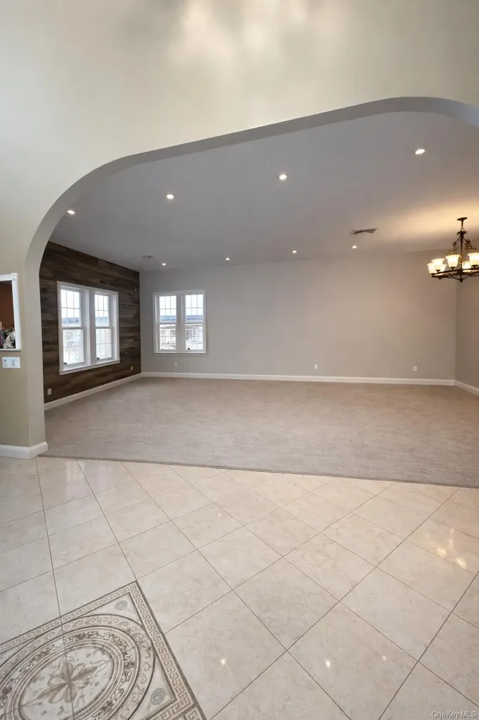 15823 92nd Street Howard Beach NY 11414