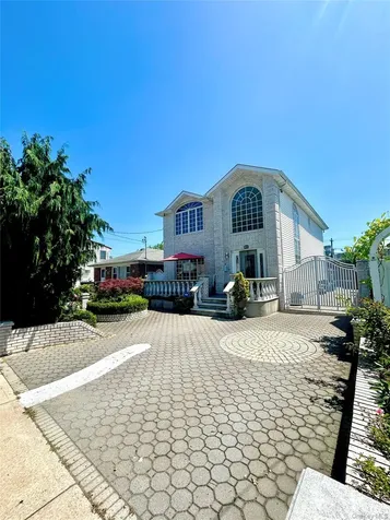 15823 92nd Street Howard Beach NY 11414