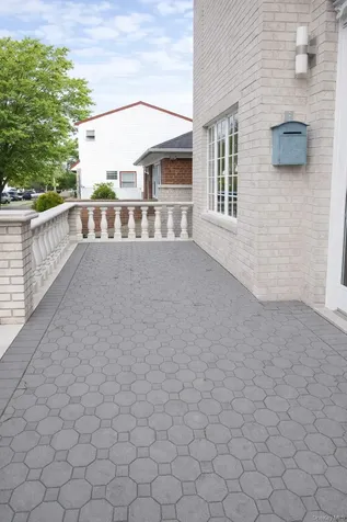 15823 92nd Street Howard Beach NY 11414