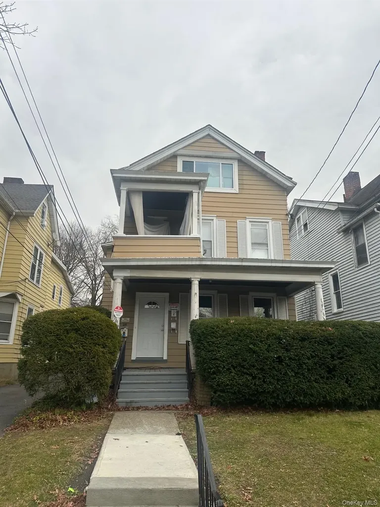 25 Virginia Avenue Poughkeepsie NY 12601
