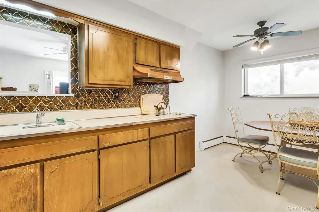 30 Glacier Drive Smithtown NY 11787