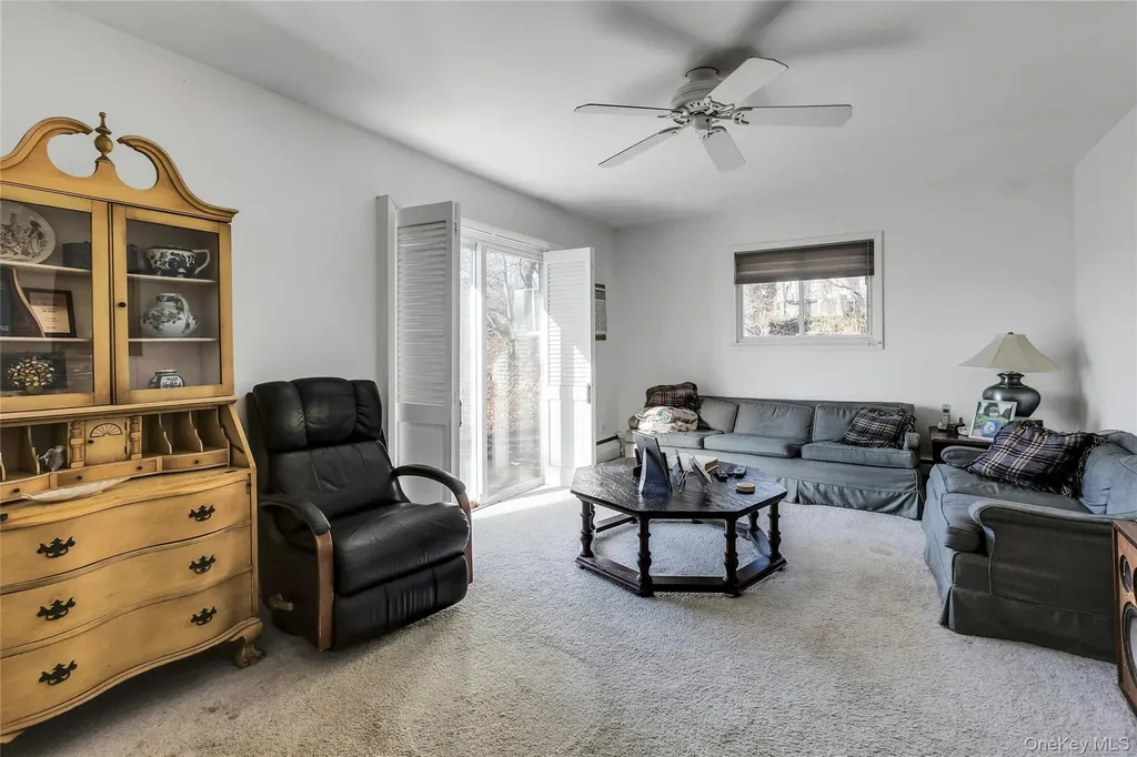 30 Glacier Drive Smithtown NY 11787