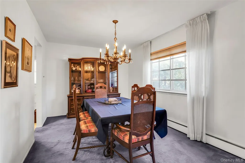 30 Glacier Drive Smithtown NY 11787