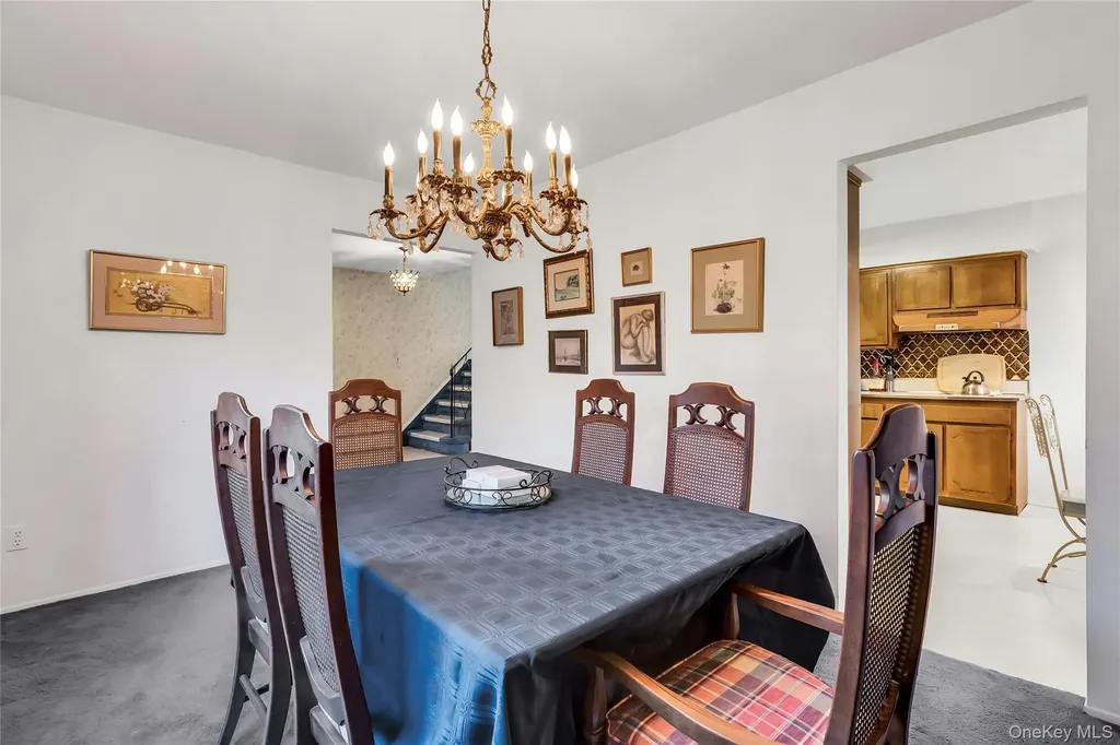 30 Glacier Drive Smithtown NY 11787