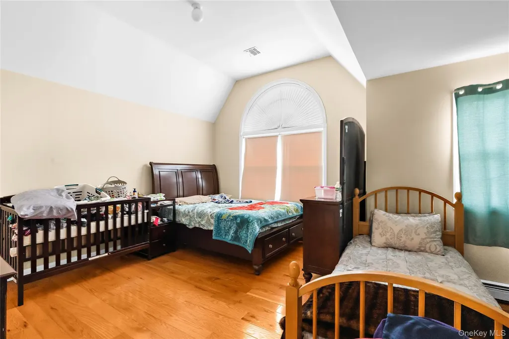 61 Fairway Avenue Riverhead NY 11901