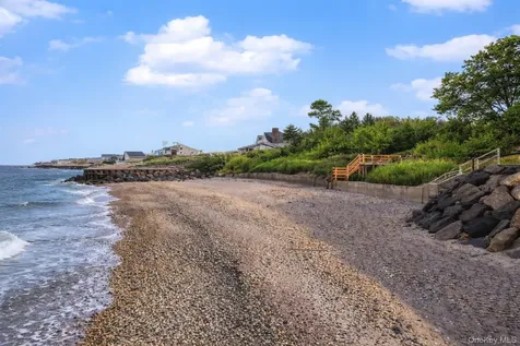 112 Soundview Drive Montauk NY 11954