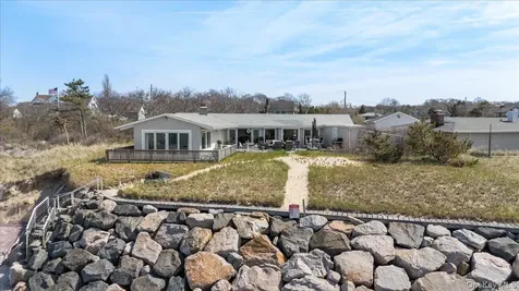 112 Soundview Drive Montauk NY 11954