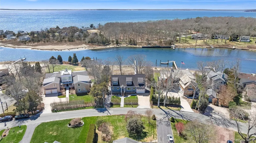 2280 Deep Hole Drive Mattituck NY 11952
