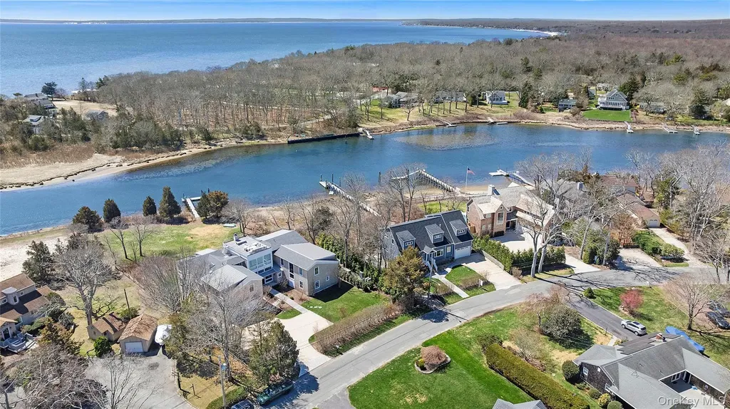 2280 Deep Hole Drive Mattituck NY 11952