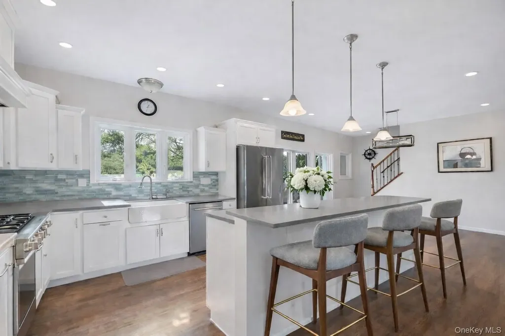 2280 Deep Hole Drive Mattituck NY 11952