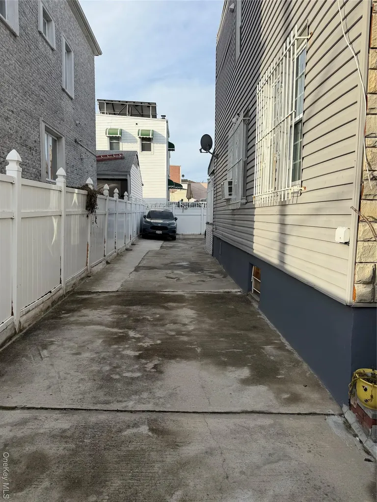 1107 Havemeyer Avenue Bronx NY 10462