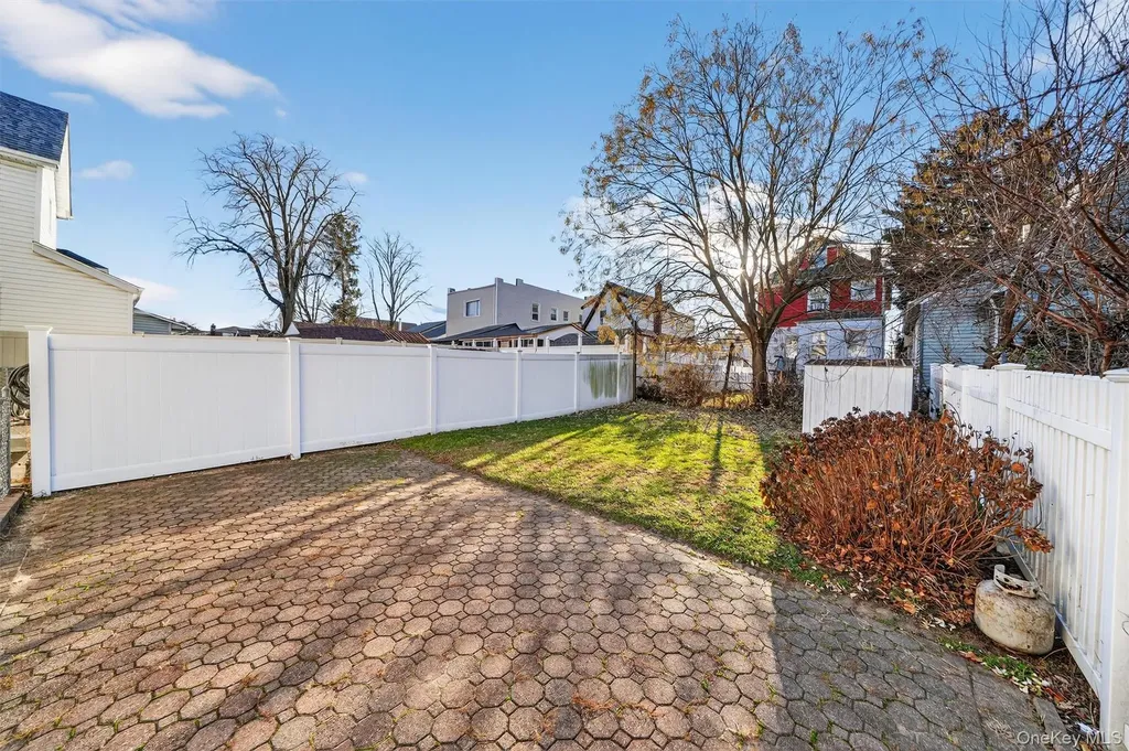 725 Logan Avenue Bronx NY 10465