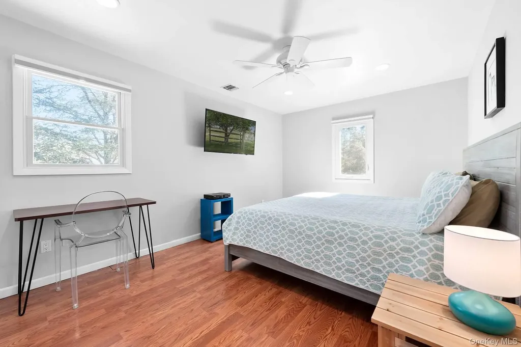 13 Buttercup Lane Westhampton NY 11977