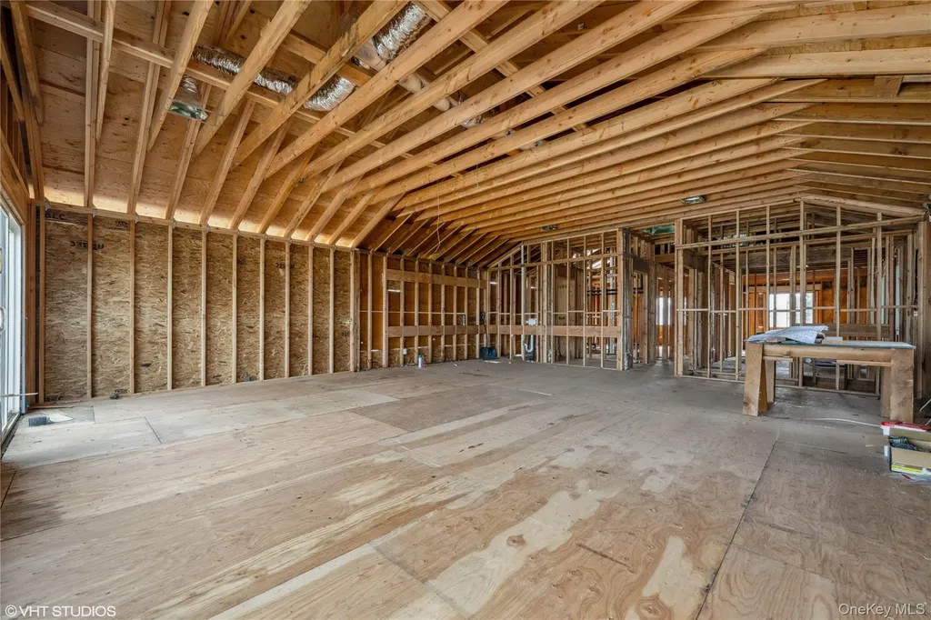 750 Shore Walk Lindenhurst NY 11757