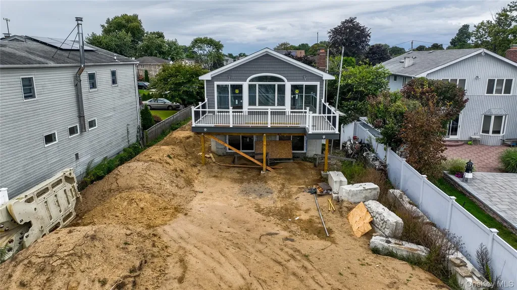 750 Shore Walk Lindenhurst NY 11757