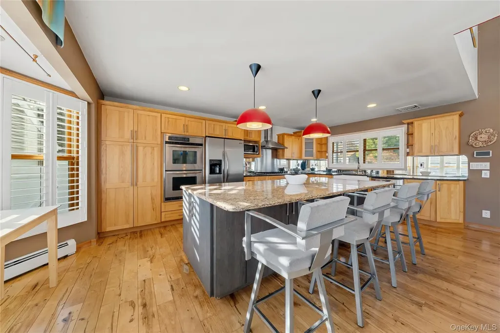 85 S Dunton Avenue East Patchogue NY 11772
