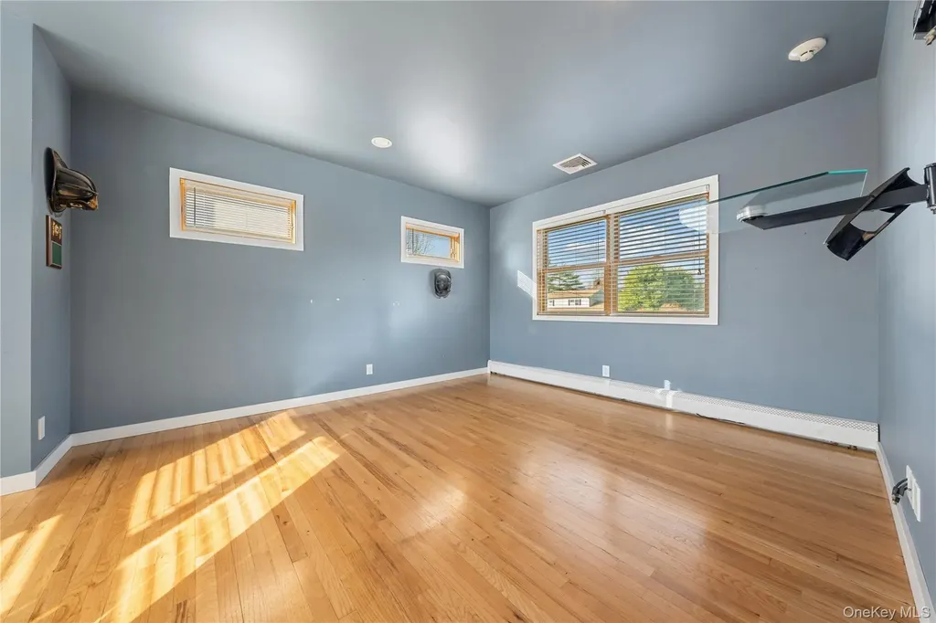 85 S Dunton Avenue East Patchogue NY 11772