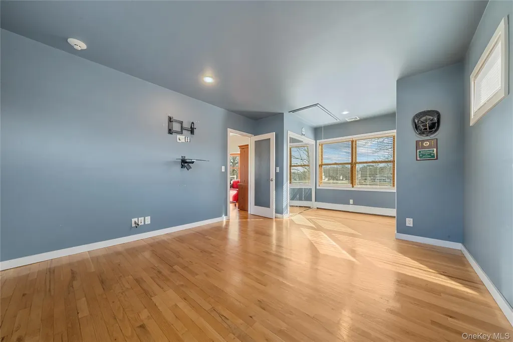 85 S Dunton Avenue East Patchogue NY 11772
