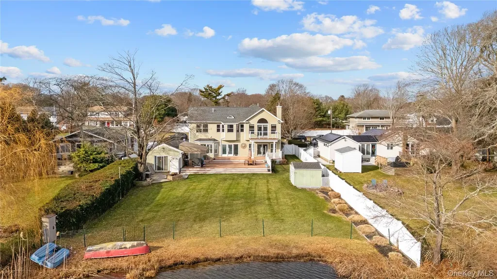 85 S Dunton Avenue East Patchogue NY 11772