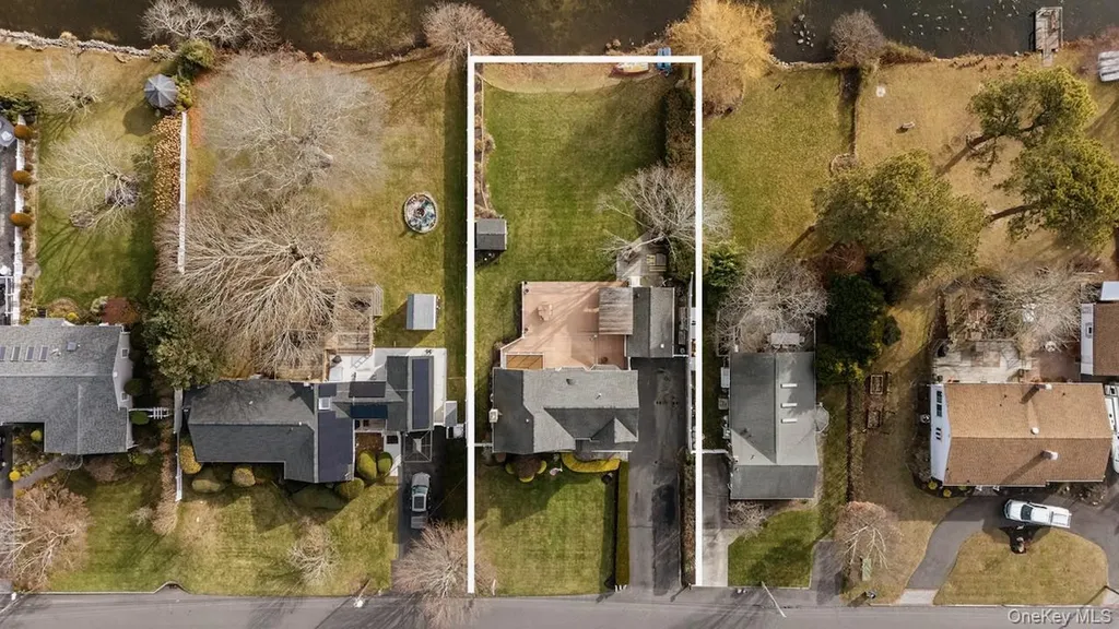 85 S Dunton Avenue East Patchogue NY 11772