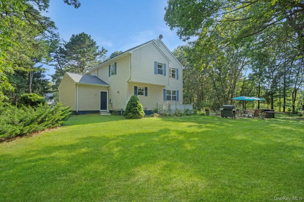 20 Deborah Drive Westhampton Beach NY 11978