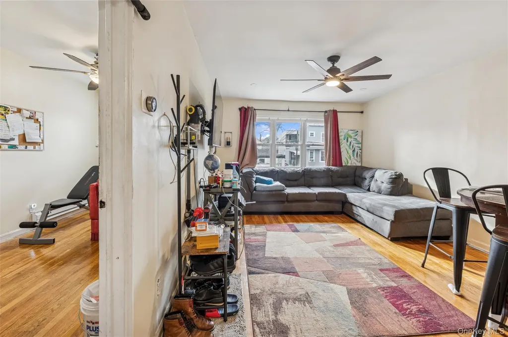 945 E 228th Street Bronx NY 10466